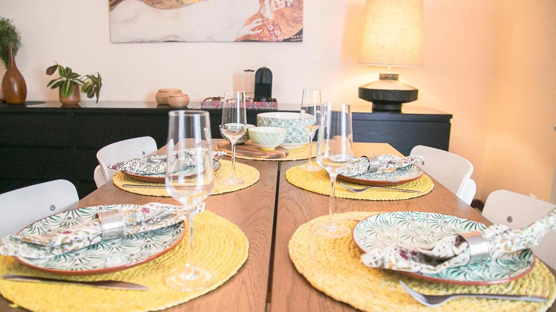 The Bonsai Apartment - Glamorous Chiado Lisboa